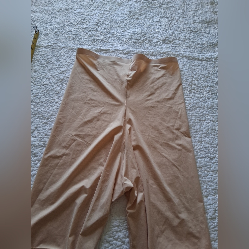 Spanx - Picture 6 of 8